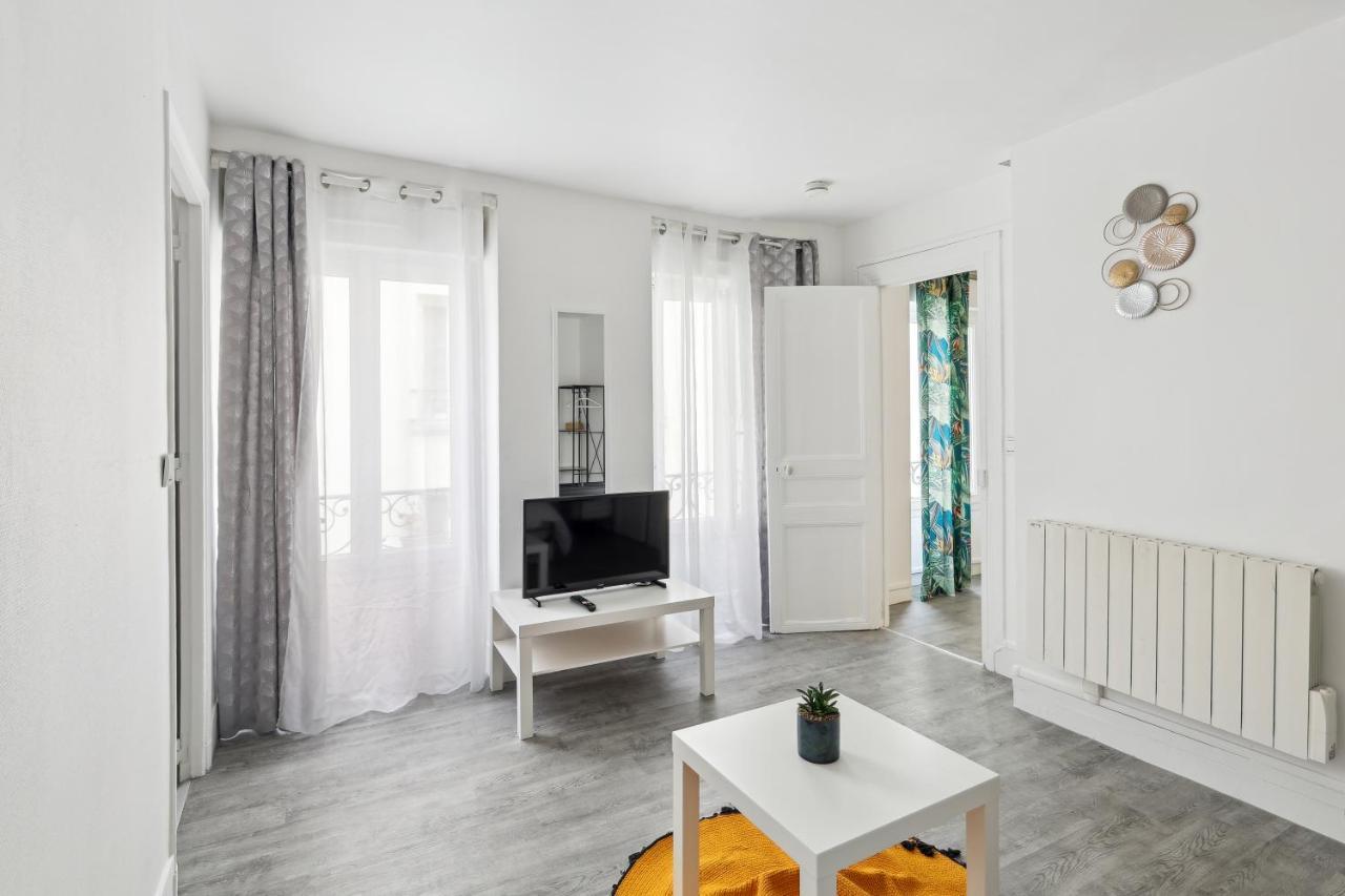 Chic And Comfortable Apart In Paris Apartment Exterior photo